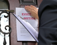 las vegas lawyer posting eviction notice on front door